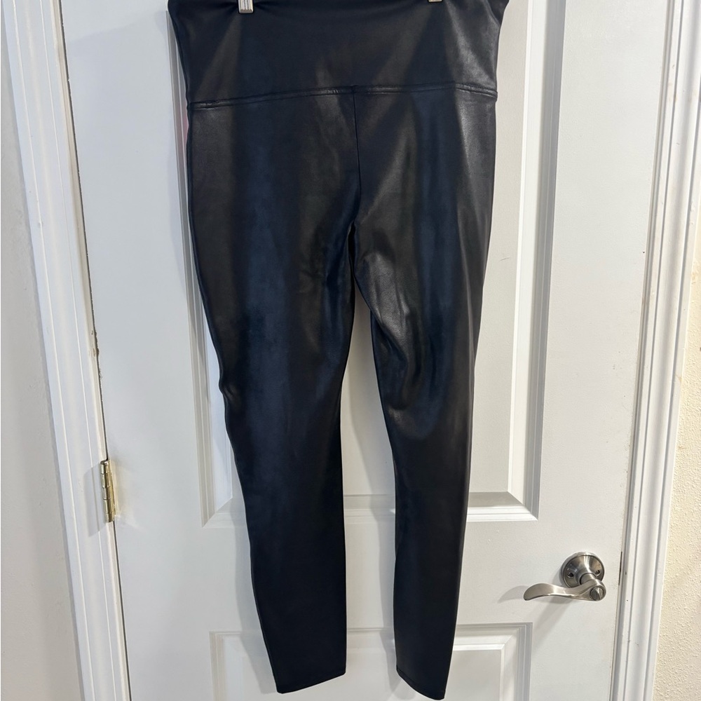 NWT Women’s SPANX Shaping Black Faux Leather Leggings - Picture 7 of 8